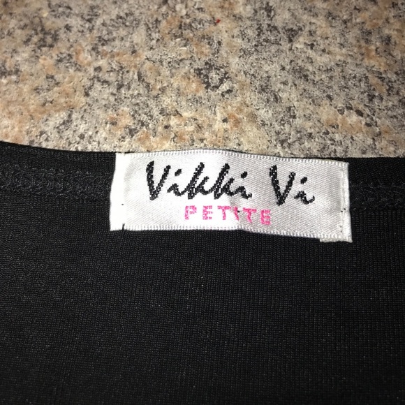 Vikki Vi black shirt w/ pearl neckline-Sz S🥳🥂❤️ Posh Party Host Pick!!! 🥂❤️🥳 - Picture 3 of 7